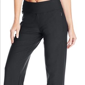 Lucy Everyday pant II medium short EUC